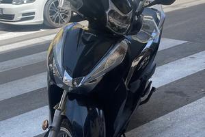 Honda sh 300