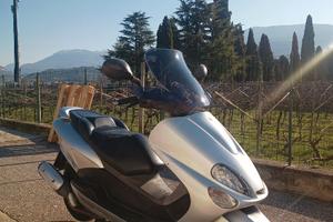 Yamaha Majesty 125 – affidabile, pochi km