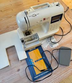 Macchina da cucire Necchi 595 Insight