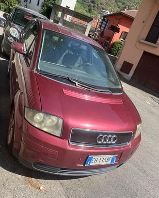 AUDI A2