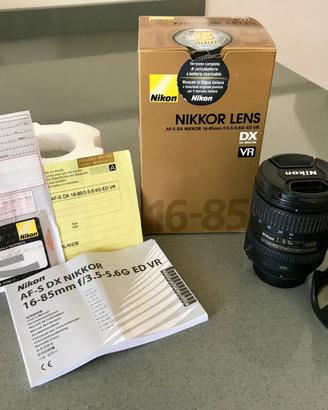 Obiettivo Nikon Nikkor 16-85 DX
