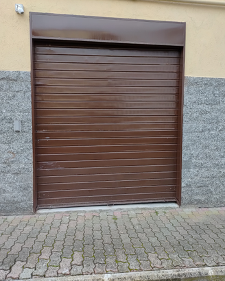 Locale commerciale appena ristrutturato