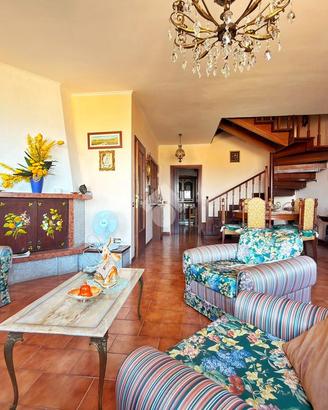 CASA SEMINDIPENDENTE A FOSSATO DI VICO