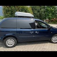 Chrysler Voyager 2.5 CRD LX anno 2004-  7 posti