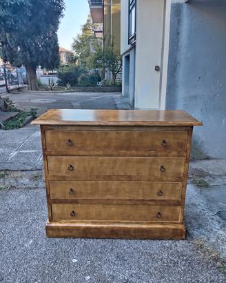 Comò vintage in legno restaurato a mano