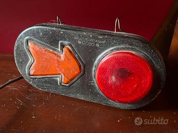 fanale posteriore d'epoca per autocarri