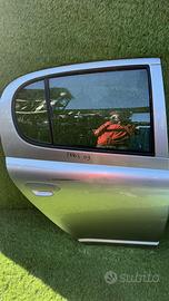 PORTIERA POSTERIORE DESTRA TOYOTA Yaris Serie 6700