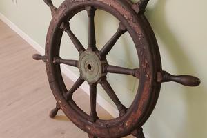 timone in legno 