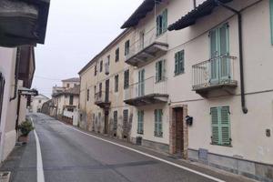 Immobile in asta di 162 m² con 5 locali e box auto