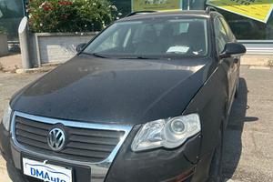 Volkswagen Passat 1.6/102CV Var. Trendline