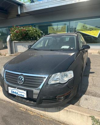 Volkswagen Passat 1.6/102CV Var. Trendline