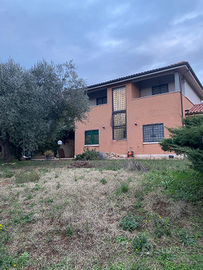 Vendita villa unifamiliare a Vallerano Roma eur