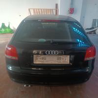 audi 1.9 TDI con botta davanti SOLO EXPORT