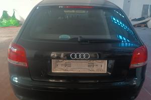 audi 1.9 TDI con botta davanti SOLO EXPORT