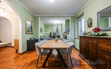 VILLA SINGOLA RISTRUTTURATA A FONTEVIVO