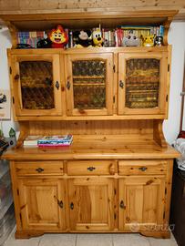 Credenza con vetrinetta
