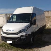 Iveco Daily 35s14 2.3hpt furgone di serie - 2018