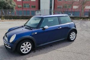 mini cooper  diesel anno 2004