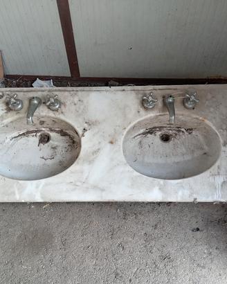 lavandino doppio in marmo di Carrara 