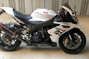 APRILIA RSV4 2010 R