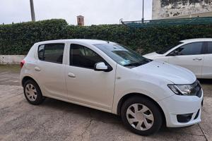 Dacia Sandero 1.2 Bz/GPL