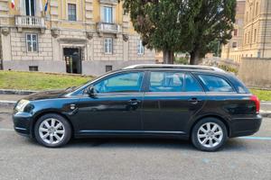 Toyota Avensis 2.0 Station Wagon