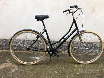 Bici da donna ricondizionata con forcella cromata