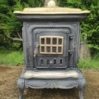 stufa a legna in ghisa vintage