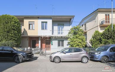 Villa Bifamiliare a Lugo 5 locali