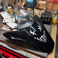 Unghia z900
