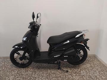 Kisbee M 125 by Peugeot Nero