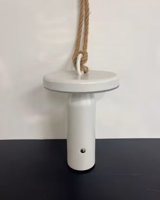 Lampada led ricaricabile con gancio