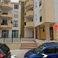 Appartamento secondo piano in zona servita
