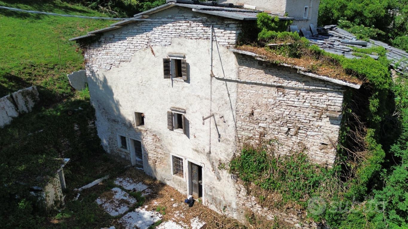 RUSTICO A FUMANE - Vista 2