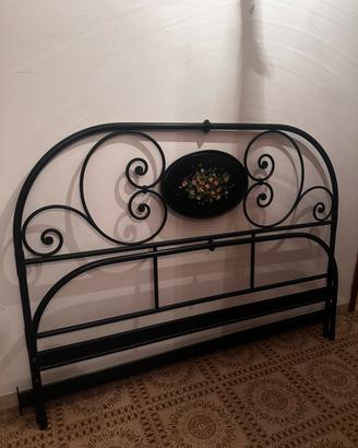 Letto matrimoniale in ferro battuto