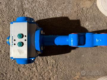 Valvola a farfalla con attuatore pneumatico