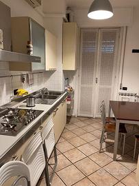 Camera in appartamento ammobiliato ristrutturato