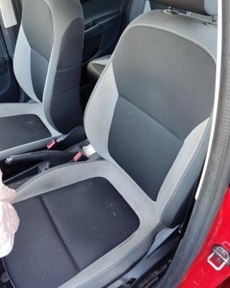 Sedile anteriore sx SKODA FABIA del 2016