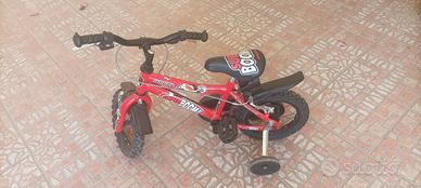 2 bici con rrotelle  bambino  