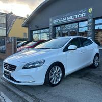 Volvo V40 D2 1.6 Powershift Momentum