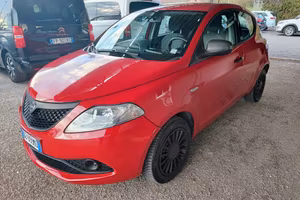 Lancia Ypsilon 5 porte S&S Hybrid Ecochic Gold