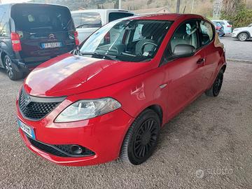 Lancia Ypsilon 5 porte S&S Hybrid Ecochic Gold