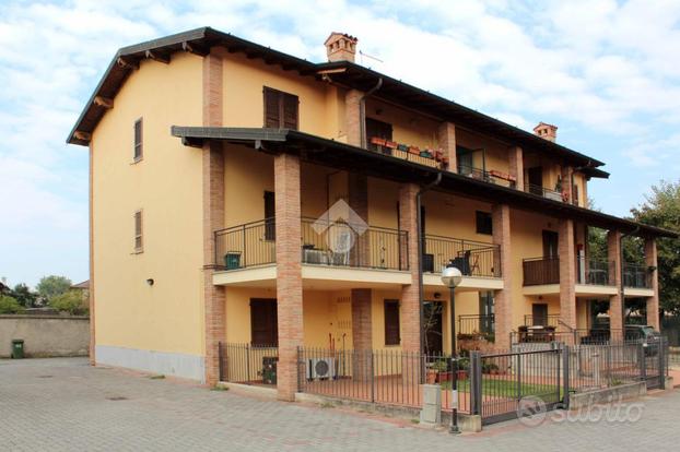 3 LOCALI A CASALETTO CEREDANO