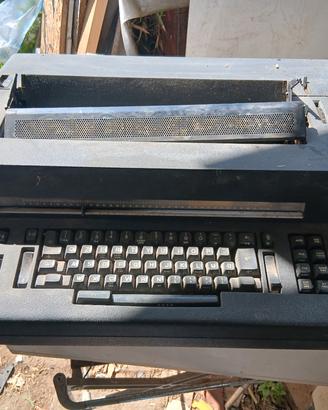 macchna da scrivere elettronica ibm
