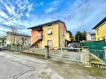 CASA INDIPENDENTE A CASTELNOVO DI SOTTO
