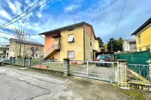 CASA INDIPENDENTE A CASTELNOVO DI SOTTO