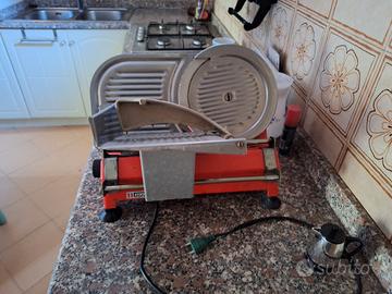 affettatrice elettrica