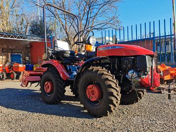 TRATTORE 152H Motore Honda 20 CV Benzina Usato