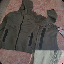 nike tuta tech colore kakhi