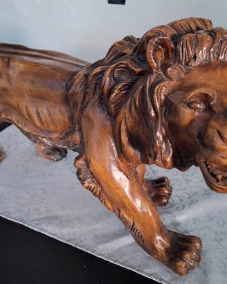 scultura in legno